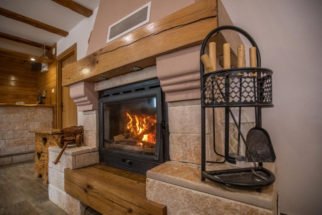 Apartmani Lara Modrus-Kuca Za Odmor Exteriér fotografie