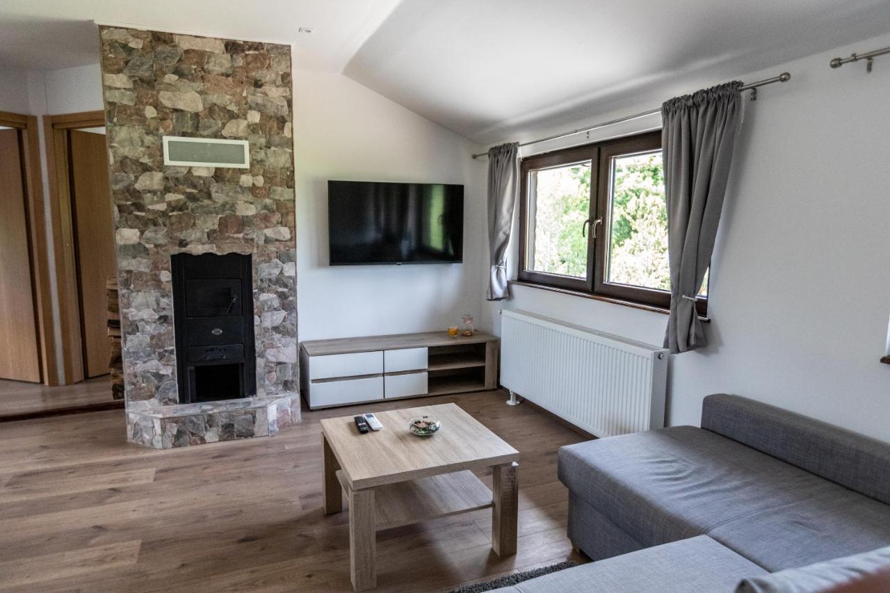 Apartmani Lara Modrus-Kuca Za Odmor Exteriér fotografie