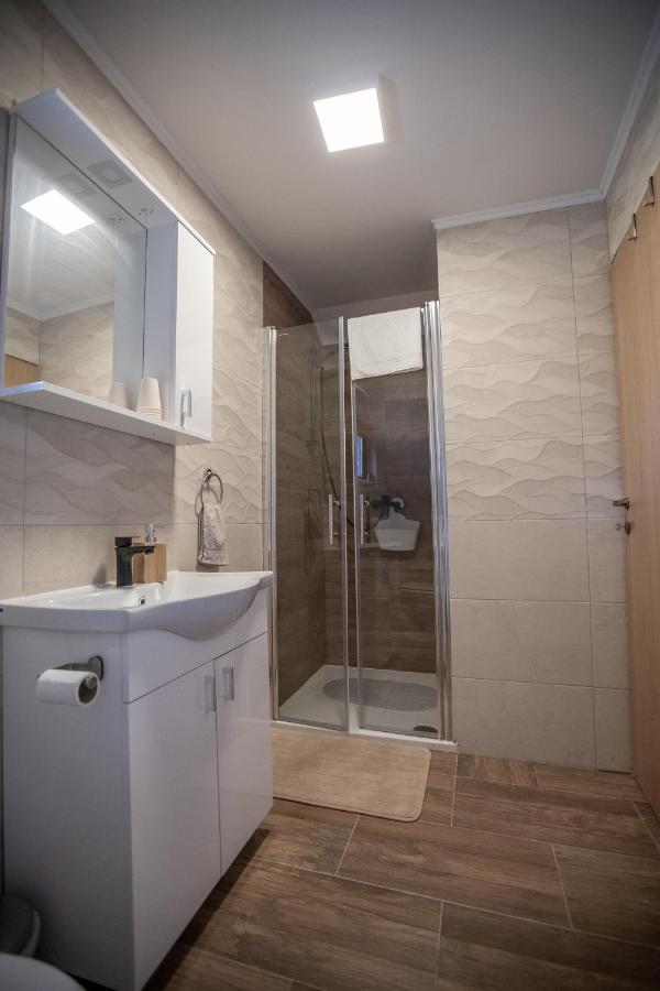 Apartmani Lara Modrus-Kuca Za Odmor Exteriér fotografie