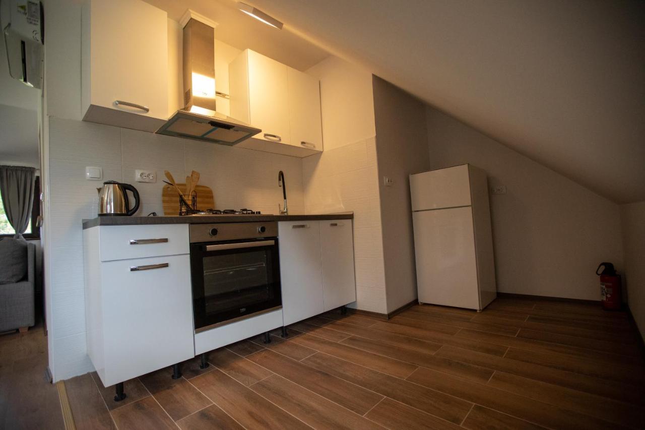 Apartmani Lara Modrus-Kuca Za Odmor Exteriér fotografie