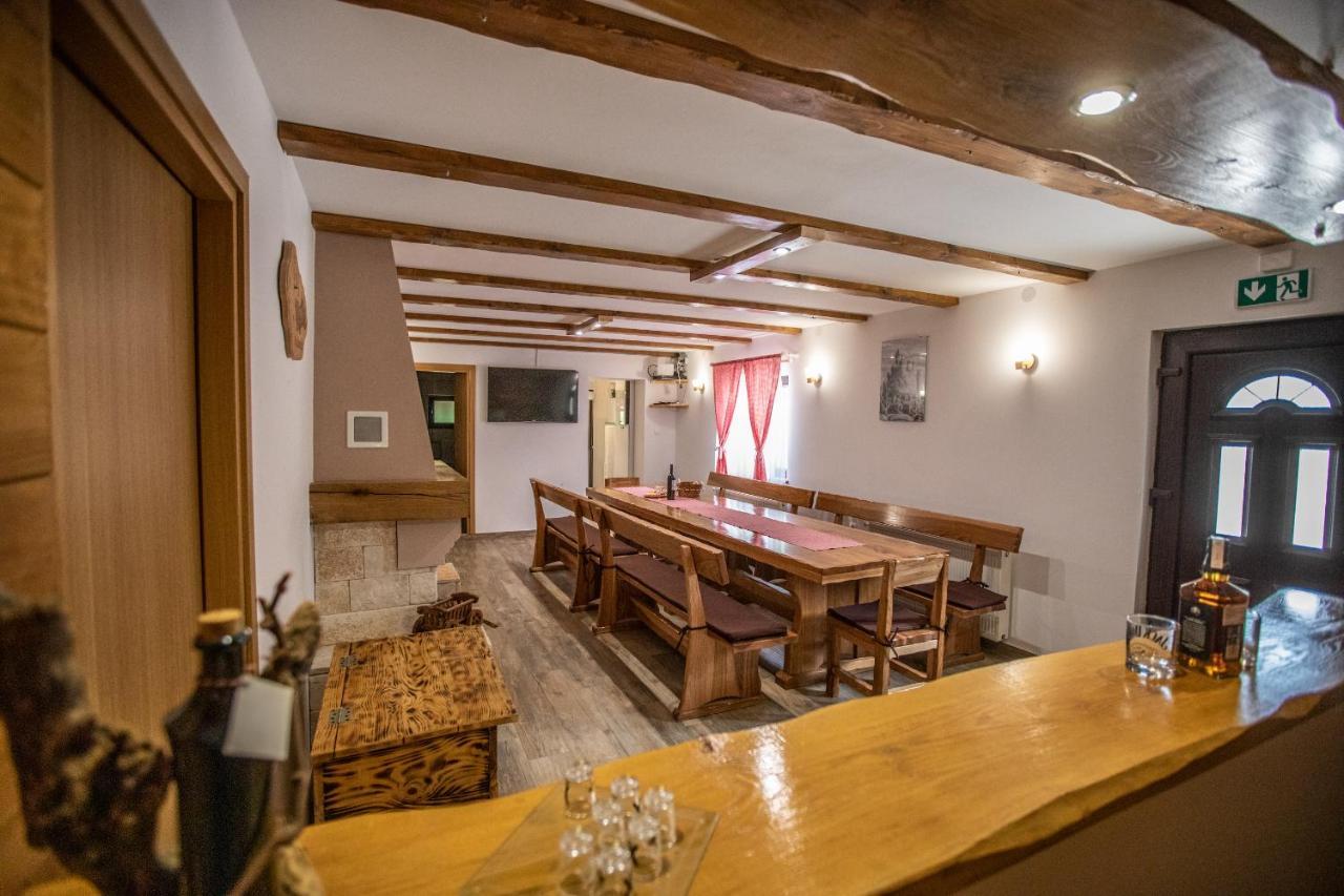 Apartmani Lara Modrus-Kuca Za Odmor Exteriér fotografie