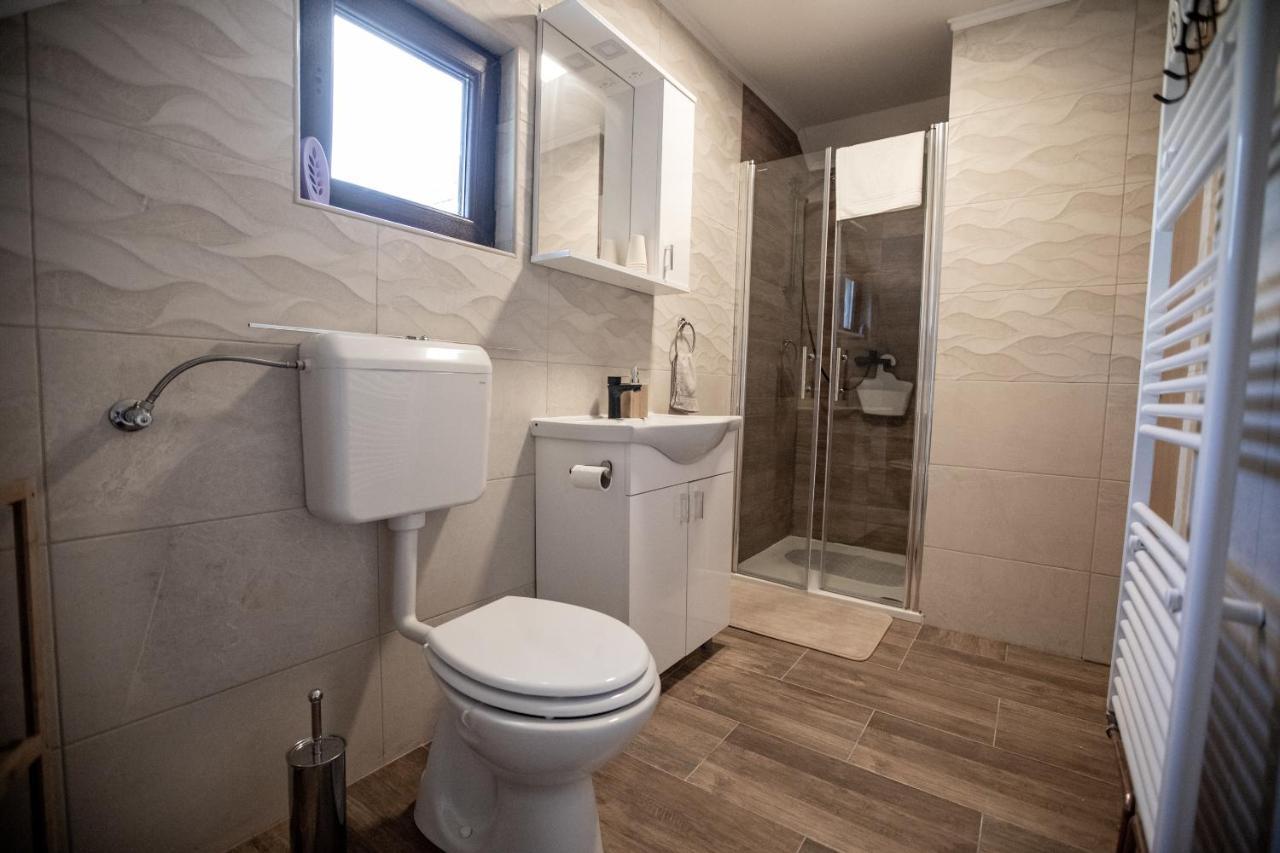 Apartmani Lara Modrus-Kuca Za Odmor Exteriér fotografie
