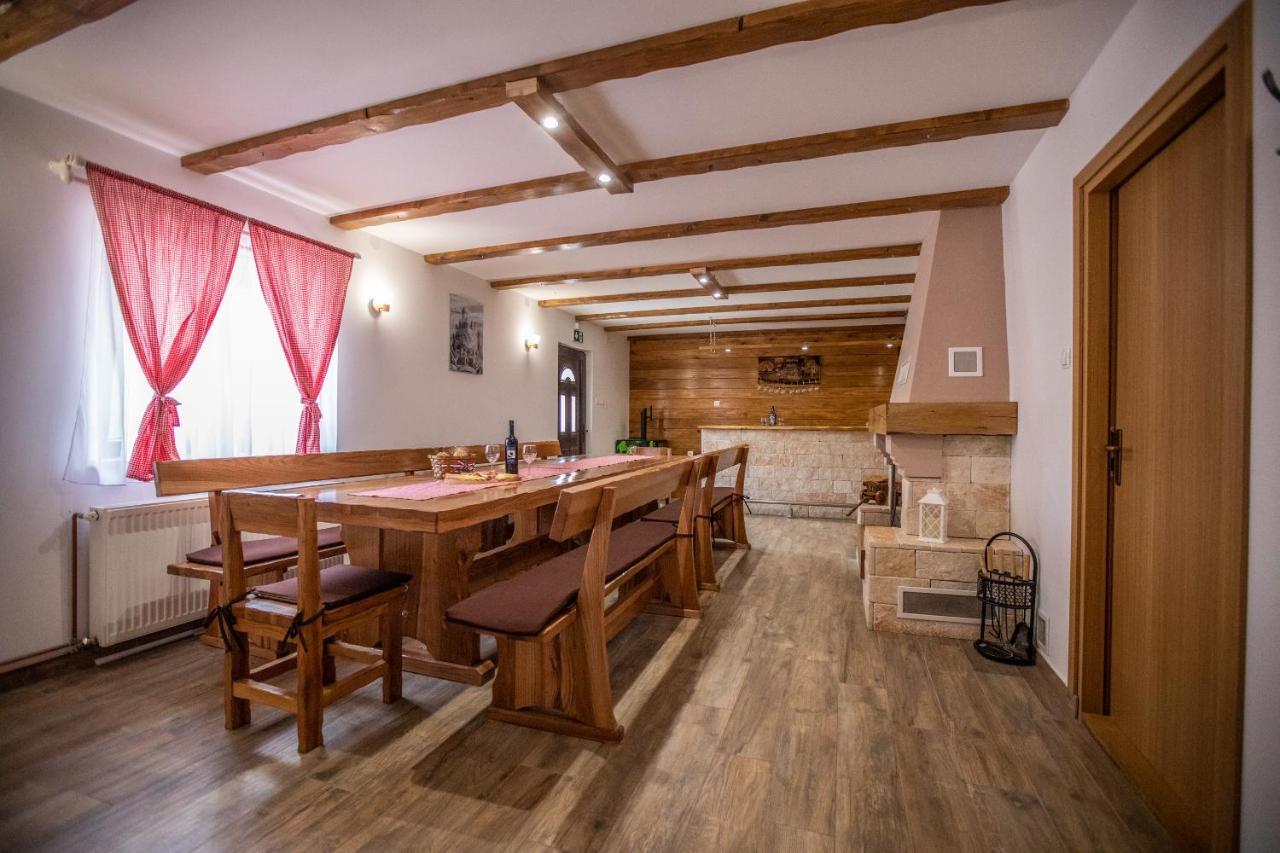 Apartmani Lara Modrus-Kuca Za Odmor Exteriér fotografie