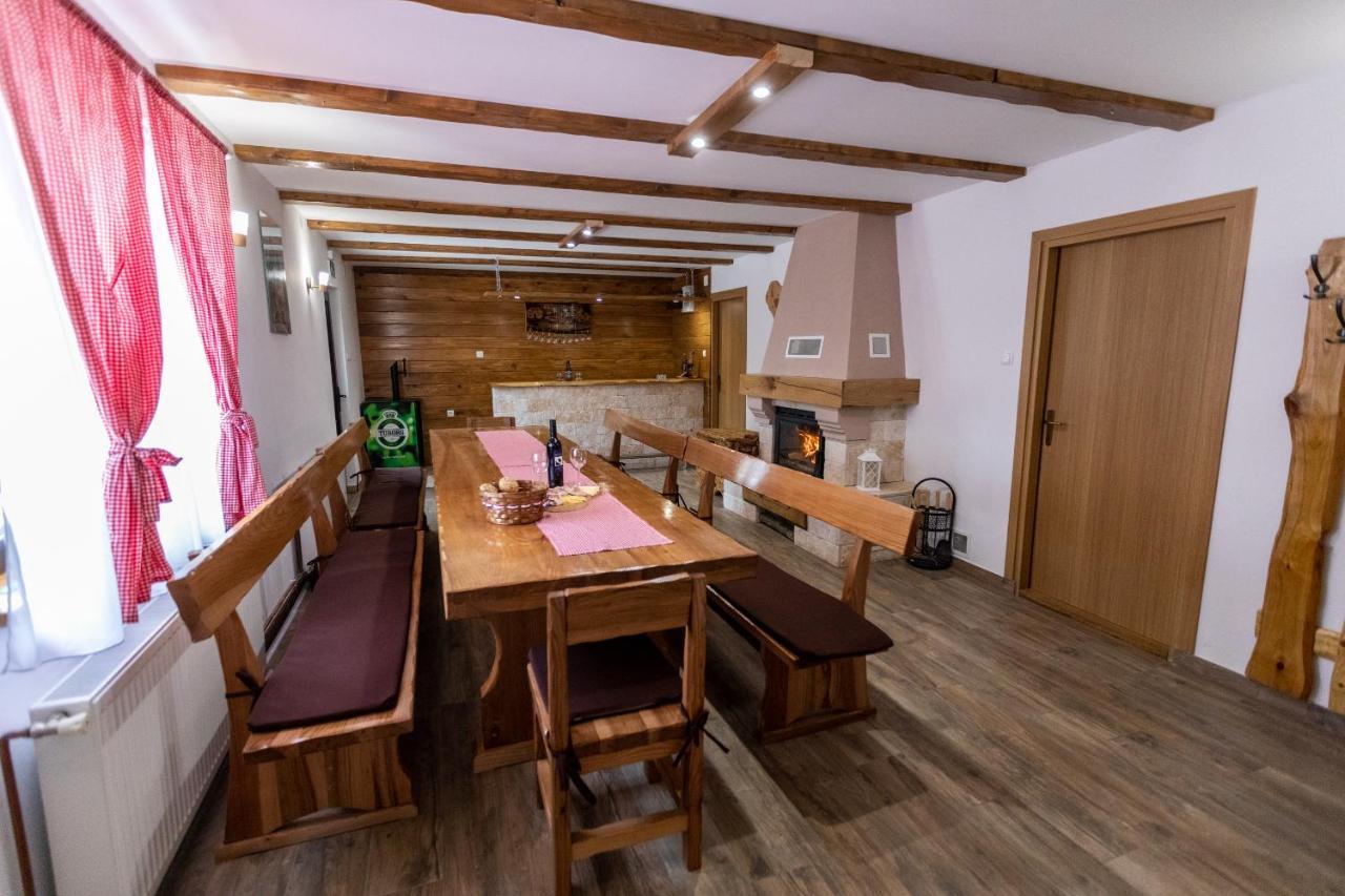 Apartmani Lara Modrus-Kuca Za Odmor Exteriér fotografie